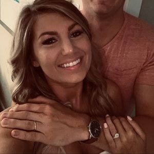 Meet your Posher, Jillian